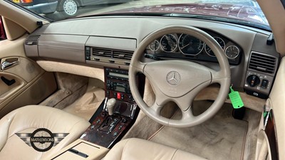 Lot 96 - 1999 MERCEDES SL320 AUTO