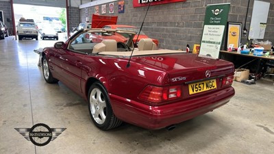 Lot 96 - 1999 MERCEDES SL320 AUTO