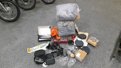 Lot 817 - VARIOUS SMART CAR PARTS