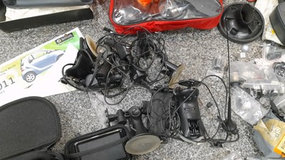Lot 817 - VARIOUS SMART CAR PARTS