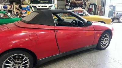 Lot 822 - 1997 ALFA ROMEO SPIDER T SPARK 16 V