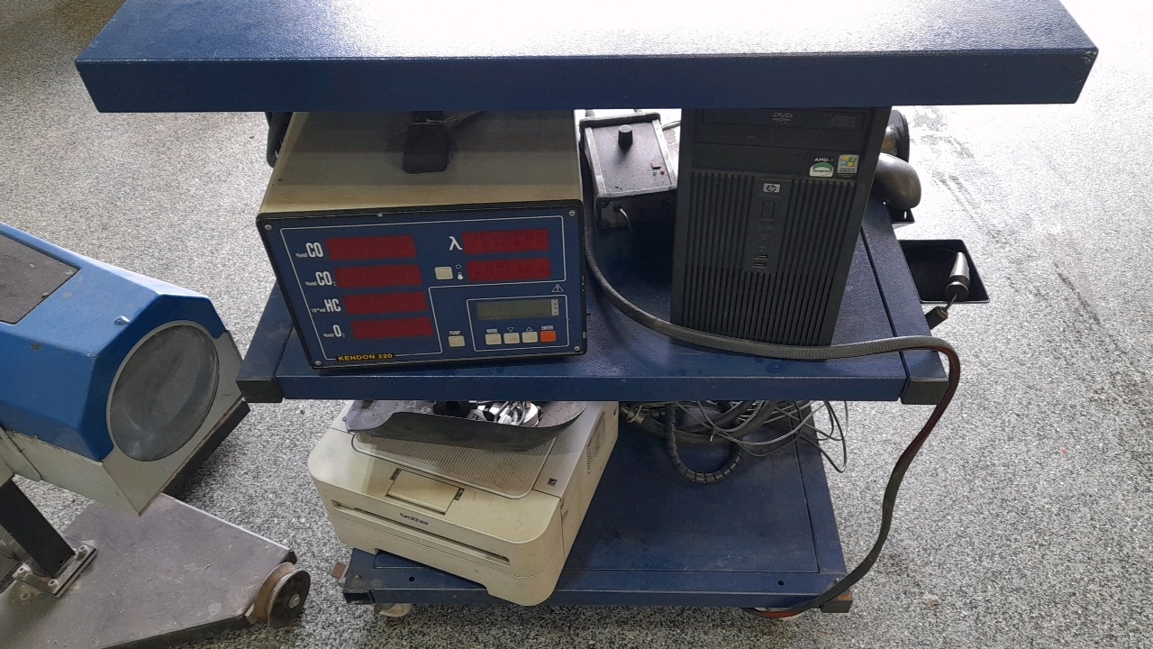 Lot 248 - MOT ANALYSER MACHINE & BEAM ALIGNMENT