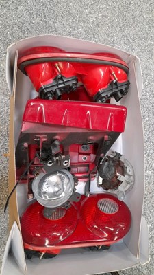 Lot 737 - FERRARI 456 BOX OF LIGHTS