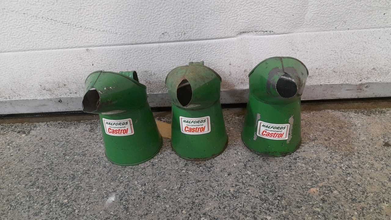 Lot 713 - 3X CASTROL HALFORDS OIL JUGS