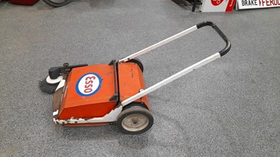 Lot 299 - ESSO FORECOURT SWEEPER ( HACO-FLIPPER )