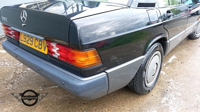 Lot 304 - 1993 MERCEDES 190E