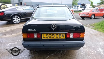 Lot 304 - 1993 MERCEDES 190E