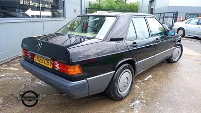 Lot 304 - 1993 MERCEDES 190E