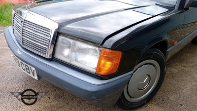 Lot 304 - 1993 MERCEDES 190E