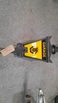 Lot 26 - LARGE VINTAGE STYLE AA WALL MOUNTED LAMP