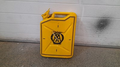 Lot 581 - JERRY CAN AA CLOCK