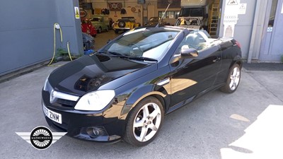 Lot 445 - 2007 VAUXHALL TIGRA EXCLUSIV