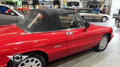 Lot 91 - 1989 ALFA ROMEO SPIDER