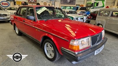 Lot 409 - 1989 VOLVO 240 GL