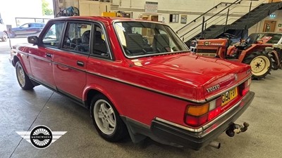 Lot 409 - 1989 VOLVO 240 GL