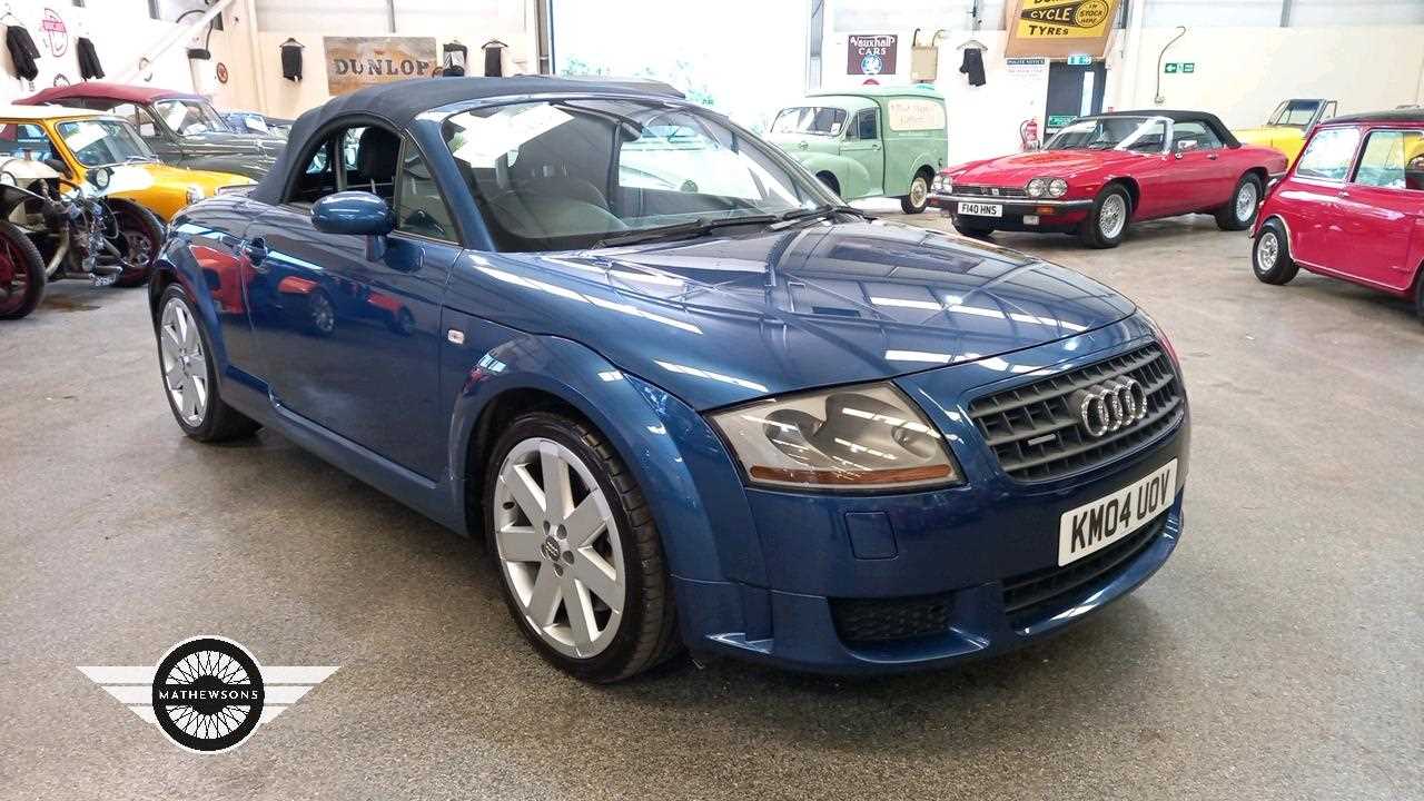 Lot 55 - 2004 AUDI TT QUATTRO AUTO