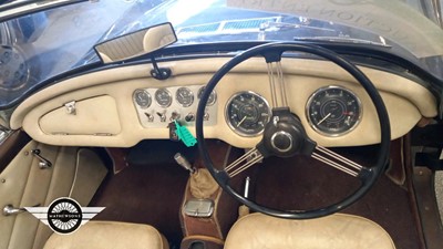 Lot 33 - 1961 DAIMLER SP 250