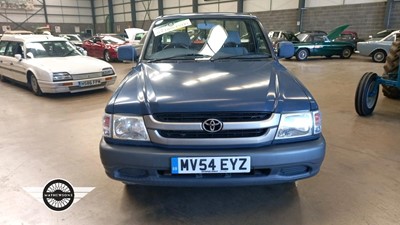 Lot 61 - 2005 TOYOTA HI-LUX PICK-UP