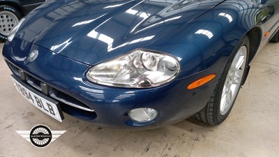 Lot 79 - 2001 JAGUAR XK8 CONVERTIBLE AUTO