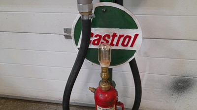 Lot 435 - CASTROL PUMP LIGHT