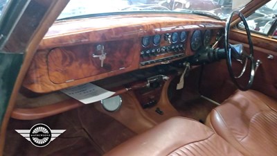 Lot 170 - 1966 JAGUAR 3.4/340