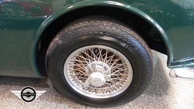 Lot 170 - 1966 JAGUAR 3.4/340