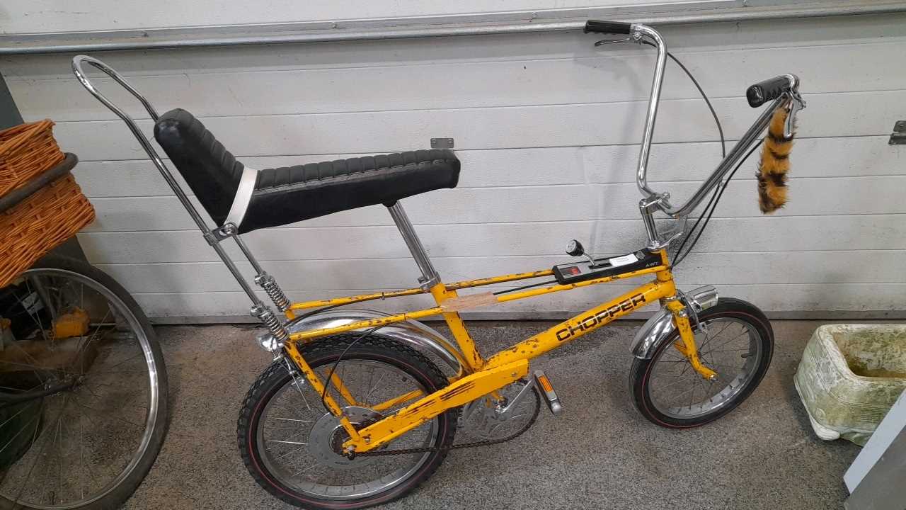 Lot 572 - ORIGINAL YELLOW MK1 RALEIGH CHOPPER , 1970,