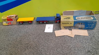 Lot 168 - SHACKLETON FODEN MECHANICAL FLAT BET TRUCK & TRAILER , ORIGINAL BOXES