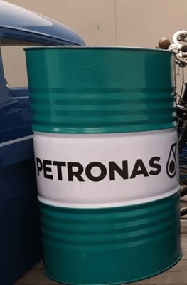 Lot 266 - PETRONAS BARREL 200L