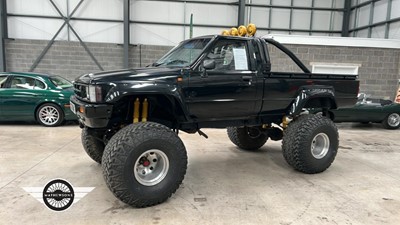 Lot 199 - 1985 TOYOTA HI LUX 4X4