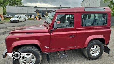 Lot 696 - 2000 LAND ROVER DEFENDER 90 COUNTY TD5