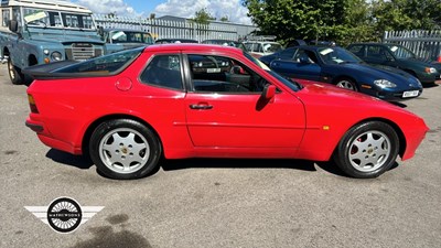 Lot 433 - 1988 PORSCHE 944 LUX