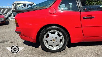 Lot 433 - 1988 PORSCHE 944 LUX