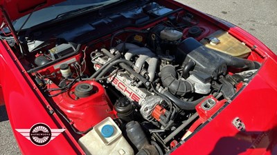 Lot 433 - 1988 PORSCHE 944 LUX