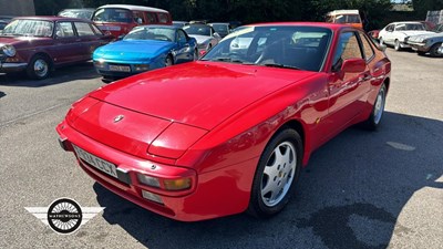 Lot 433 - 1988 PORSCHE 944 LUX