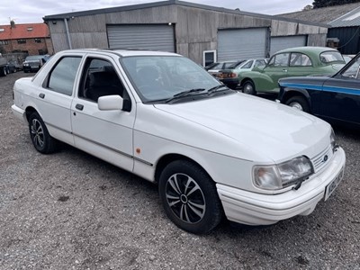 Lot 268 - 1992 FORD SIERRA SAPPHIRE GLX