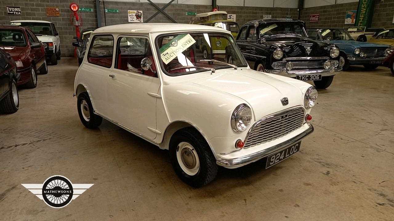 Lot 666 - 1963 AUSTIN MINI MK1