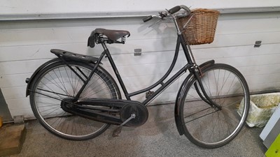 Lot 330 - LADIES RALEIGH BICYCLE WITH FRONT BASKET