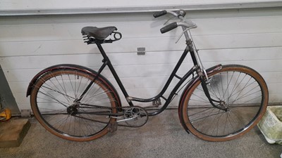 Lot 332 - LADIES FENIX BICYCLE