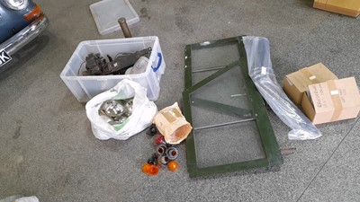 Lot 761 - SELECTION OF LAND ROVER PARTS