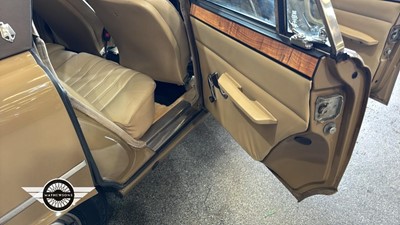 Lot 165 - 1975 ROVER 3500 AUTO