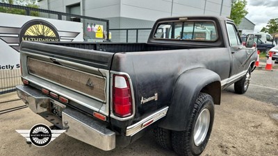 Lot 193 - 1976 DODGE D300