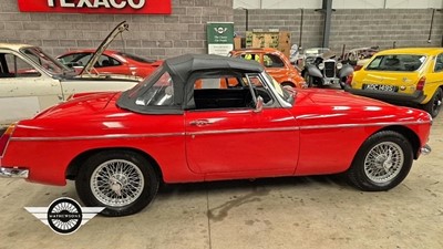 Lot 369 - 1973 MG B ROADSTER