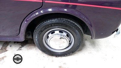 Lot 844 - 1971 AUSTIN SALOON