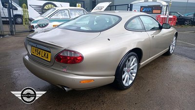 Lot 293 - 2004 JAGUAR XK8 COUPE AUTO