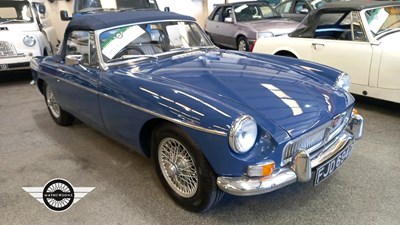 Lot 305 - 1966  MG B ROADSTER