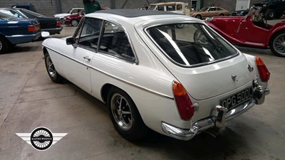 Lot 794 - 1972 MG B