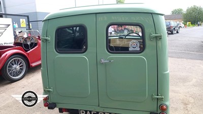 Lot 245 - 1968 AUSTIN MORRIS VAN