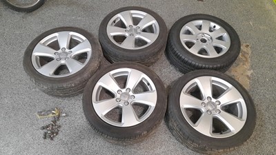 Lot 199 - SET OF 5 AUDI ALLOY WHEELS AND TYRES  225/45 R17 94Y