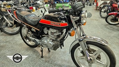 Lot 668 - 1981 HONDA 250 SUPERDREAM